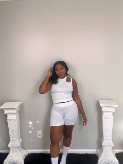 AROUND THE WAY SHORT SET (white)