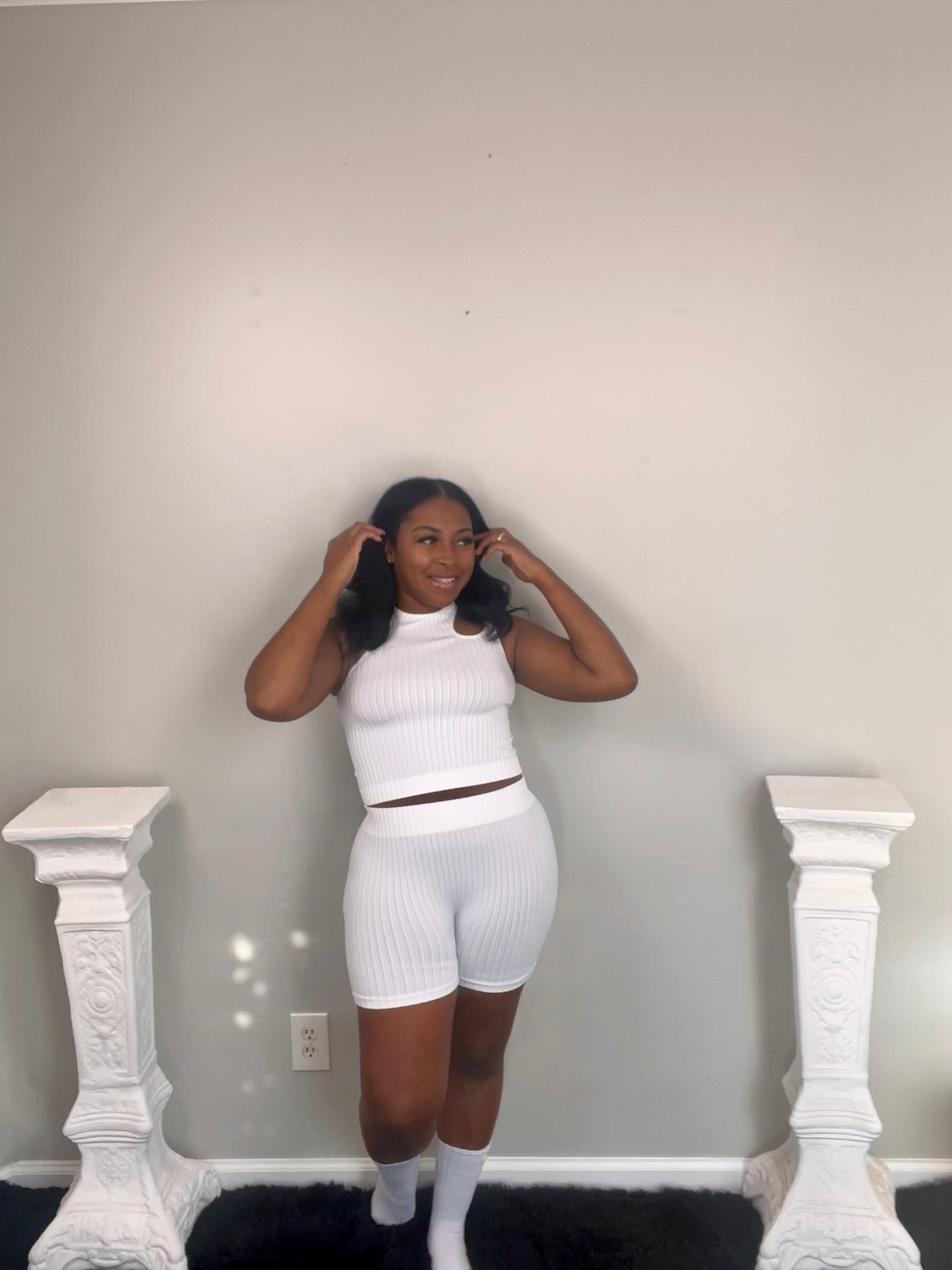 AROUND THE WAY SHORT SET (white)