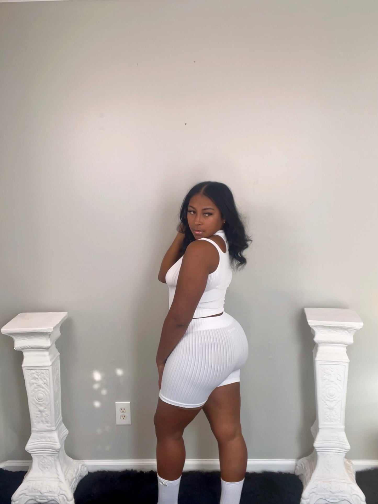 AROUND THE WAY SHORT SET (white)